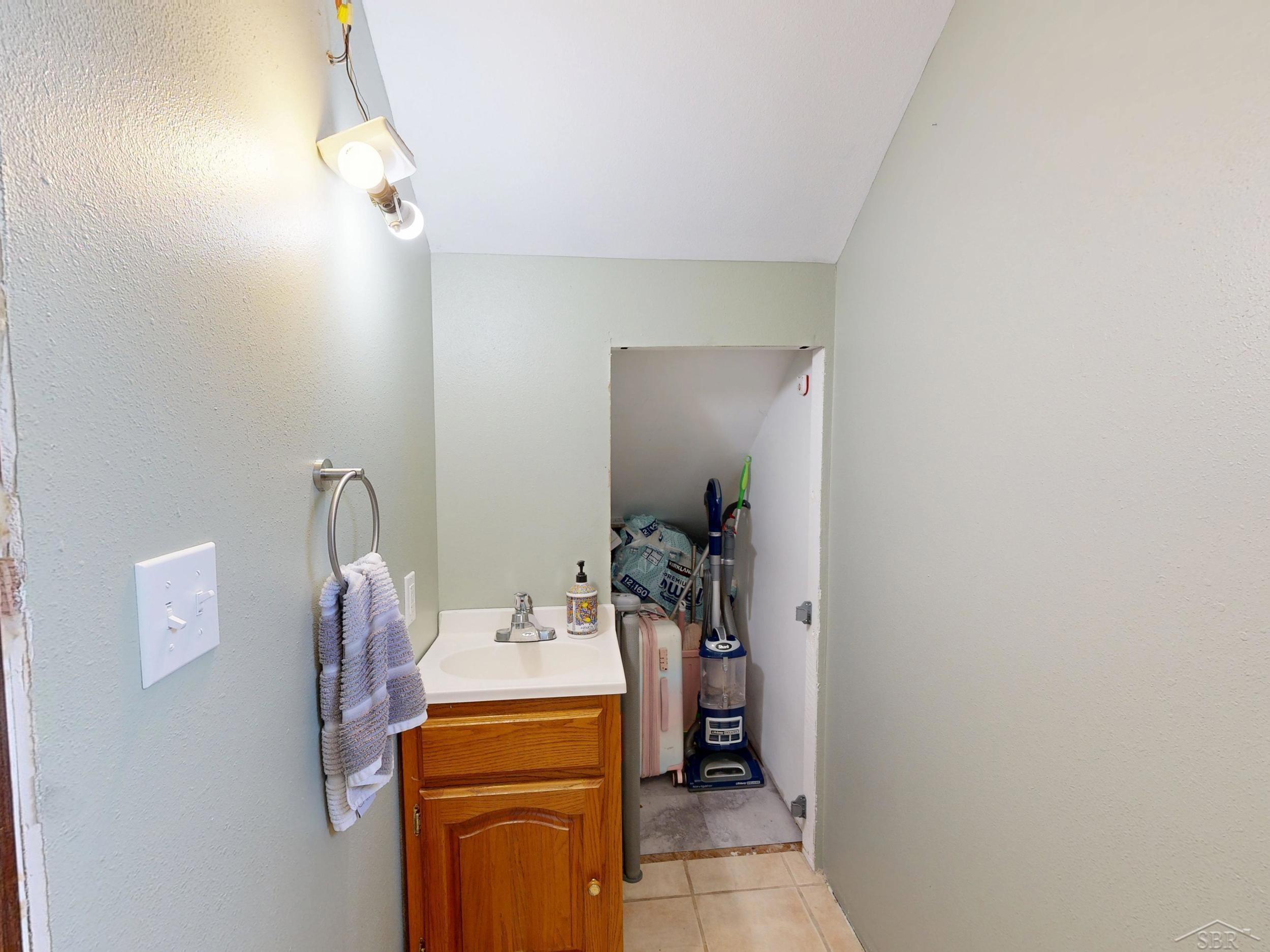 22359 Gratiot Road Merrill, MI 48637 - Photo 30 of 34