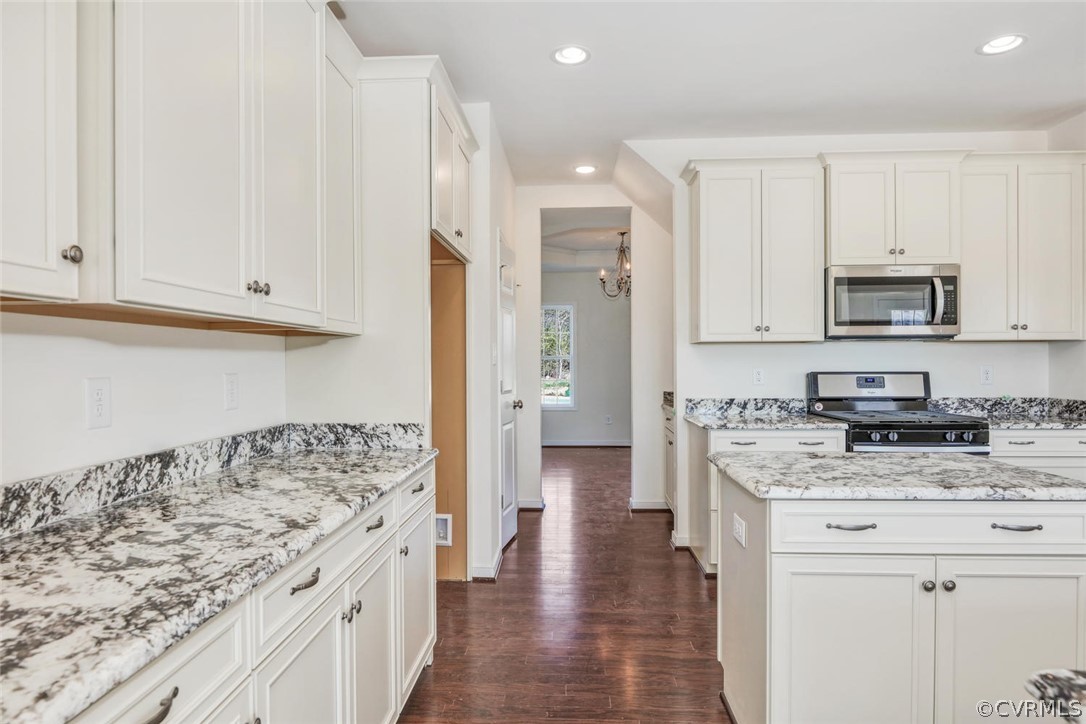 11512 Avening Road Midlothian, VA 23112 - Photo 11 of 19 Gallery Image 11