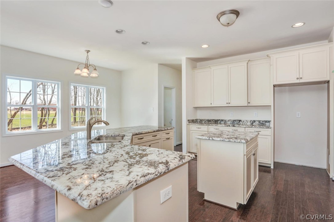 11512 Avening Road Midlothian, VA 23112 - Photo 9 of 19 Gallery Image 9