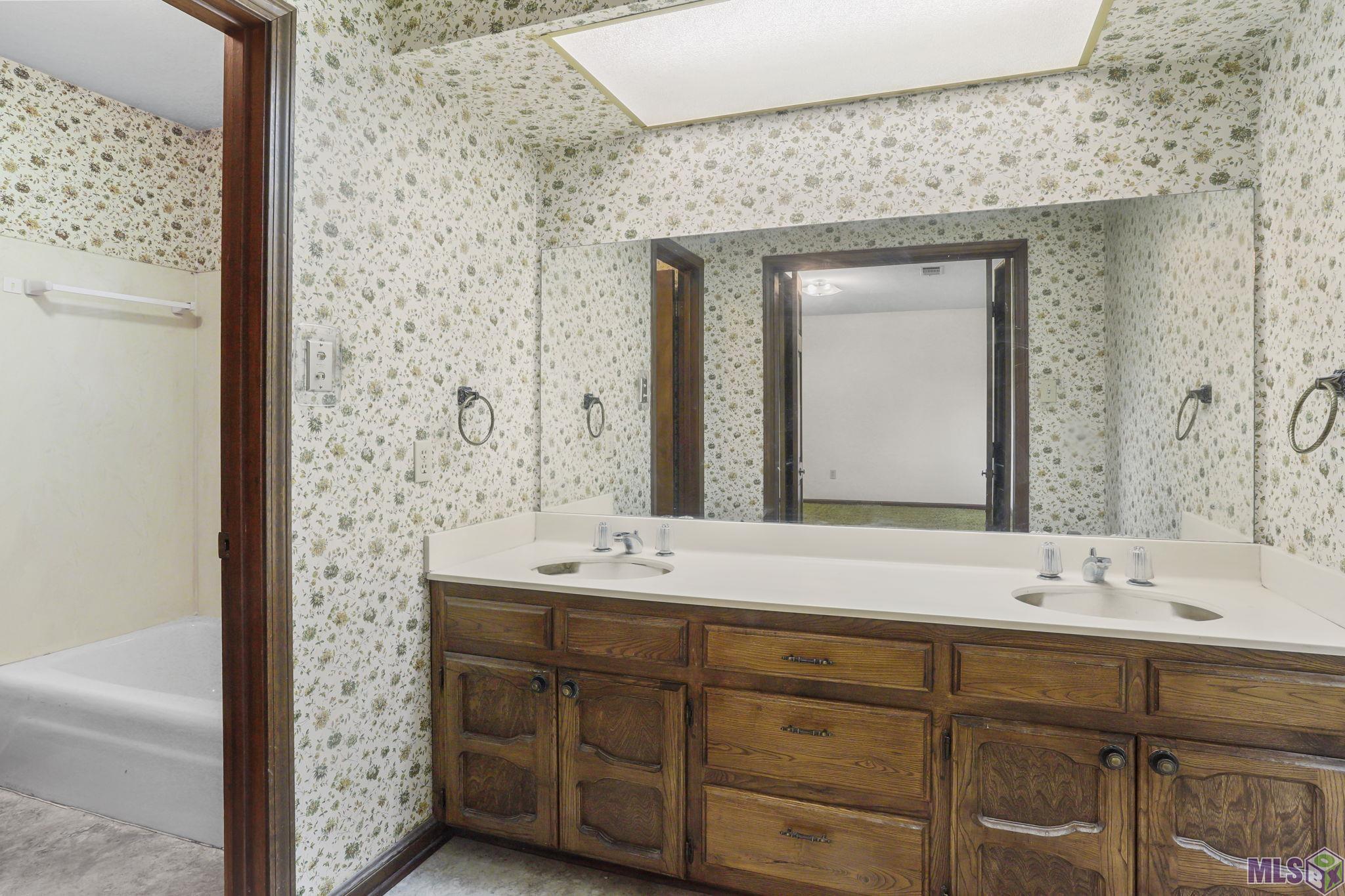 5260 Timber Cove Street Baton Rouge, LA 70808 - Photo 7 of 10 Gallery Image 7
