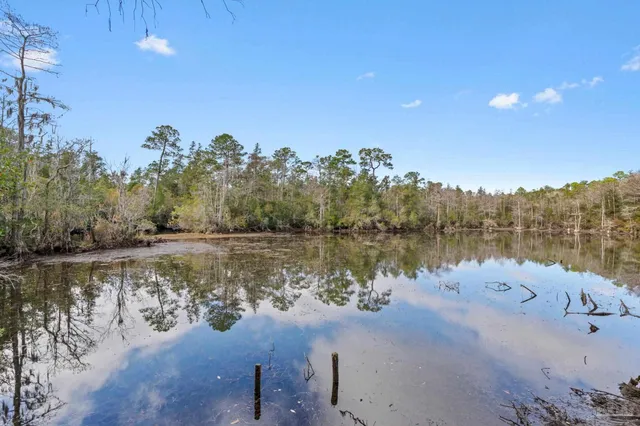 $300,000 | 4719 Wildwood Drive, Milton, FL 32570