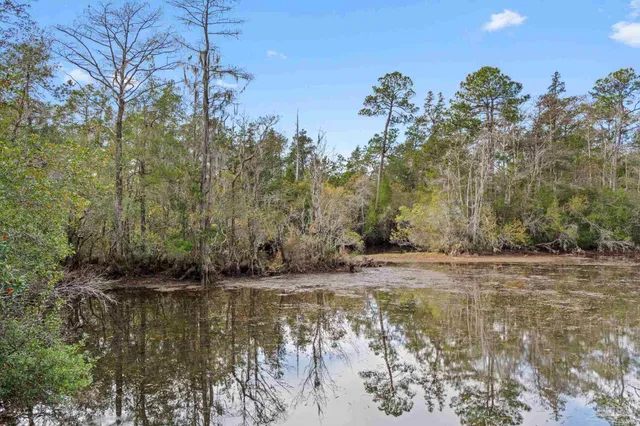 $300,000 | 4719 Wildwood Drive, Milton, FL 32570