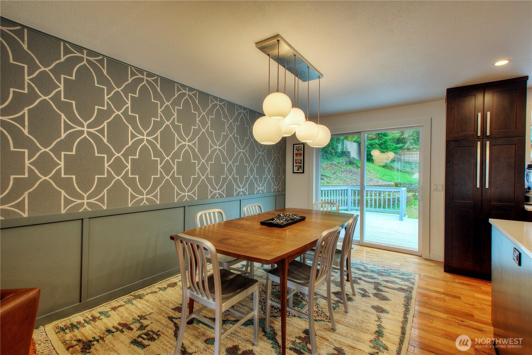9216 224th Street Southwest Edmonds, WA 98020 - Photo 4 of 32