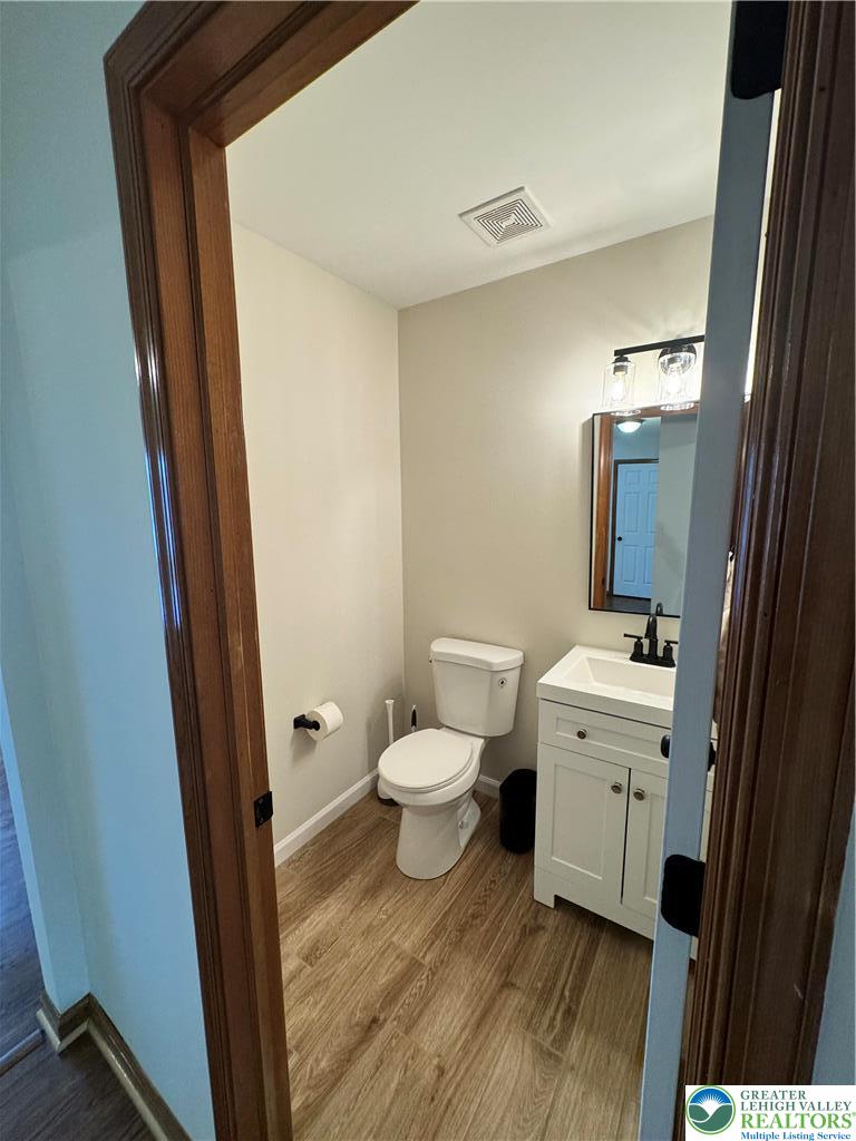 206 Rhapsody Road East Stroudsburg, PA 18301 - Photo 12 of 26 Powder Room