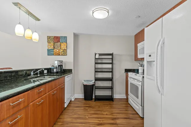 $240,000 | 300 South Duval Street, Unit 503, Tallahassee, FL 32301