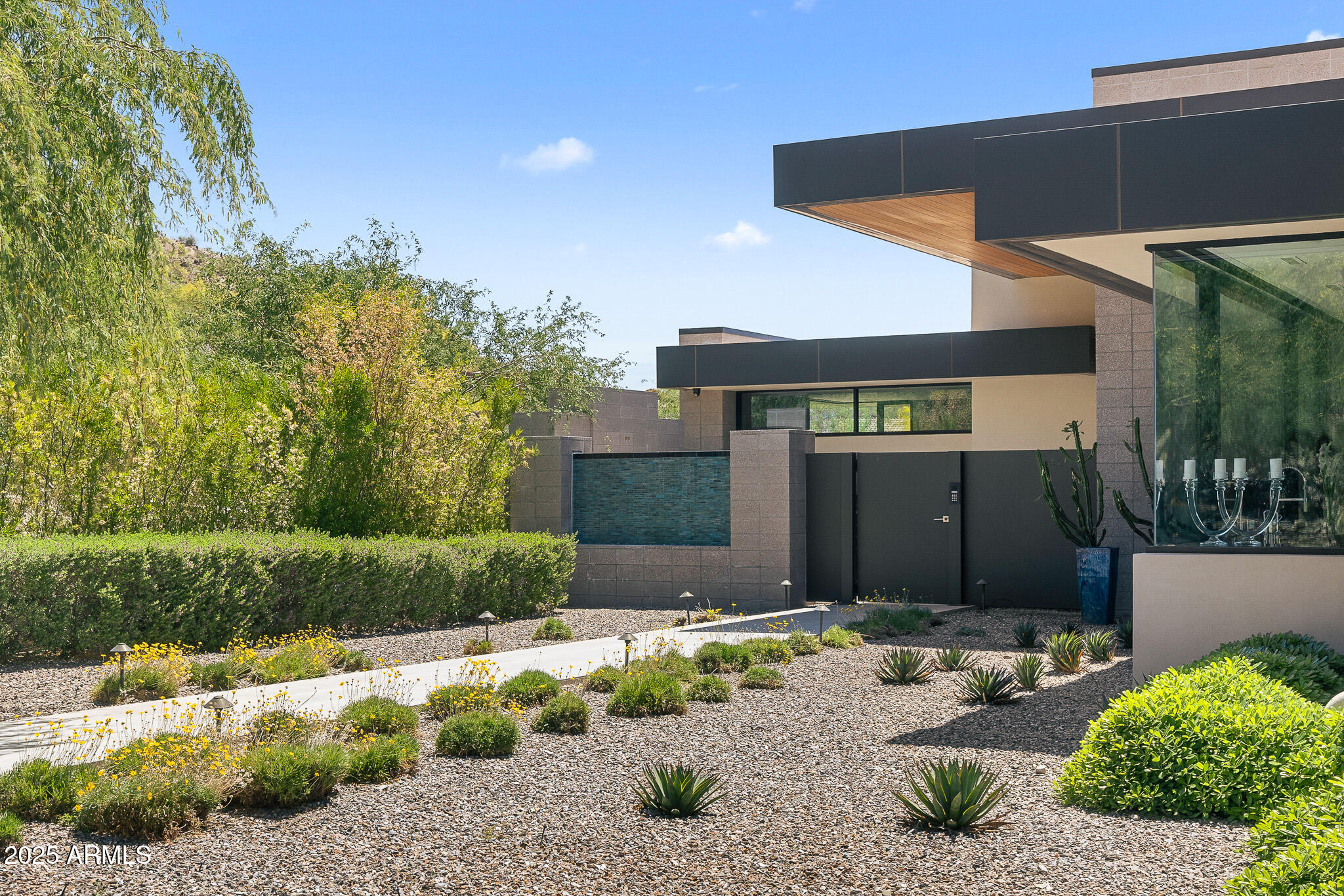 6149 East Indian Bend Road Paradise Valley, AZ 85253 - Photo 68 of 77 a front view of a house
