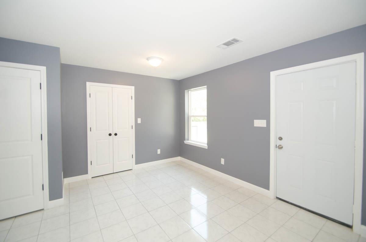 12 East Emory Road Memphis, TN 38109 - Photo 11 of 19 a view of an empty room with window and closet area