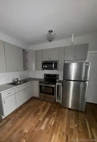 $2,550 | 980 Hancock Avenue, Unit 1L, Bridgeport, CT 06605