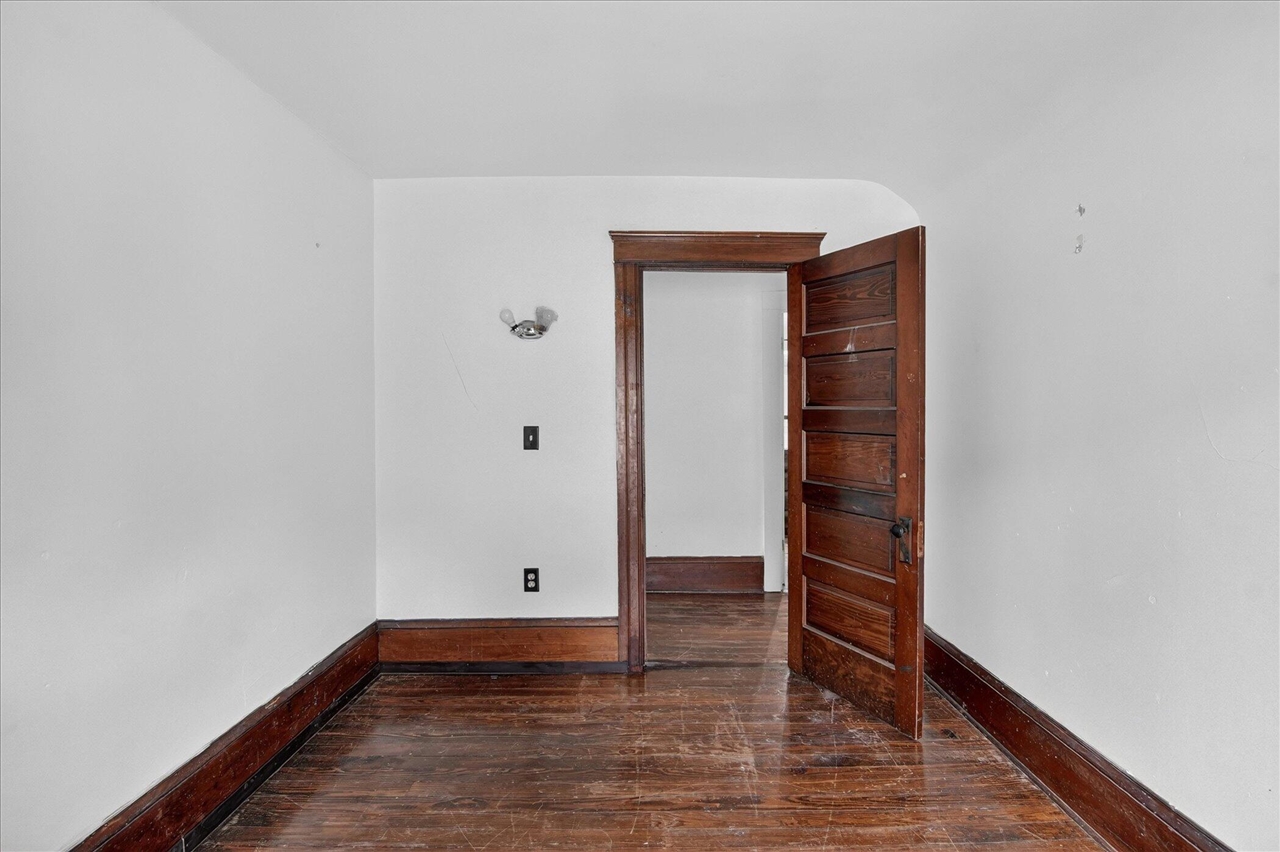 237 North Forbes Street Jackson, MI 49202 - Photo 33 of 48