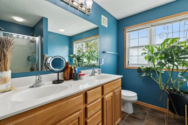 $344,900 | 1551 Coneflower Lane, Shakopee, MN 55379