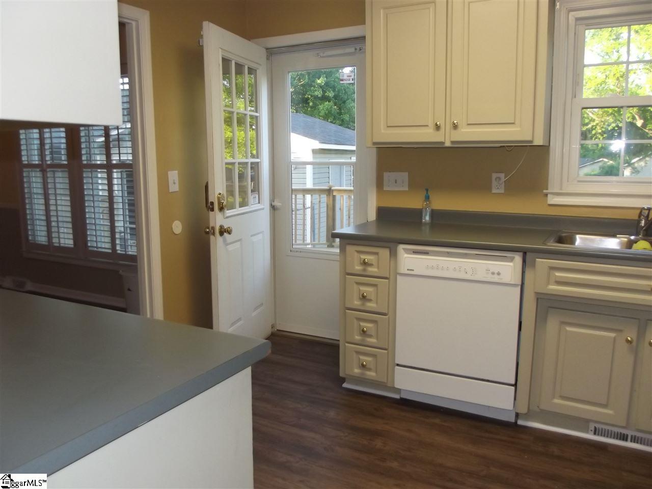 315 South Batesville Road Greer, SC 29650 - Photo 10 of 28 Gallery Image 10