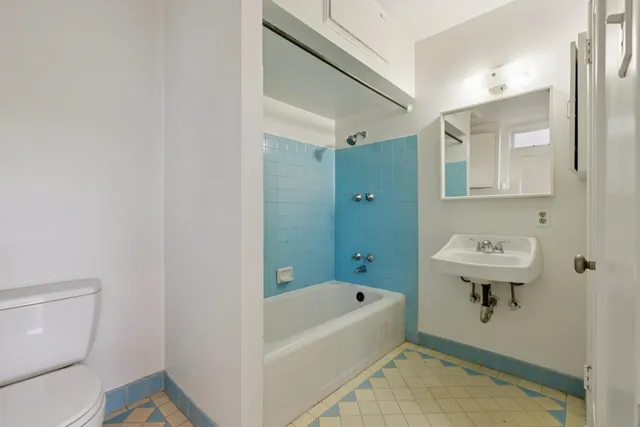 $999,000 | 830 Walker Avenue, Oakland, CA 94610