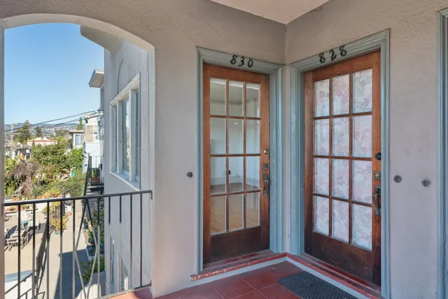 $999,000 | 830 Walker Avenue, Oakland, CA 94610