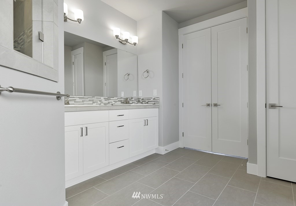 7721 Connells Prairie Road Bonney Lake, WA 98391 - Photo 14 of 23 Gallery Image 14