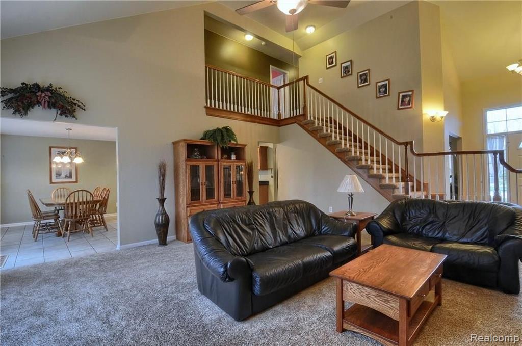 2236 Avon Lake Lane Rochester Hills, MI 48307 - Photo 6 of 30