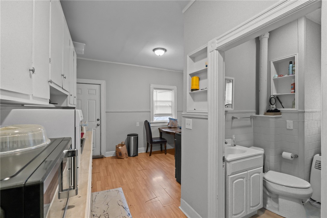 32 Judith Street Providence, RI 02909 - Photo 21 of 38 Right townhouse