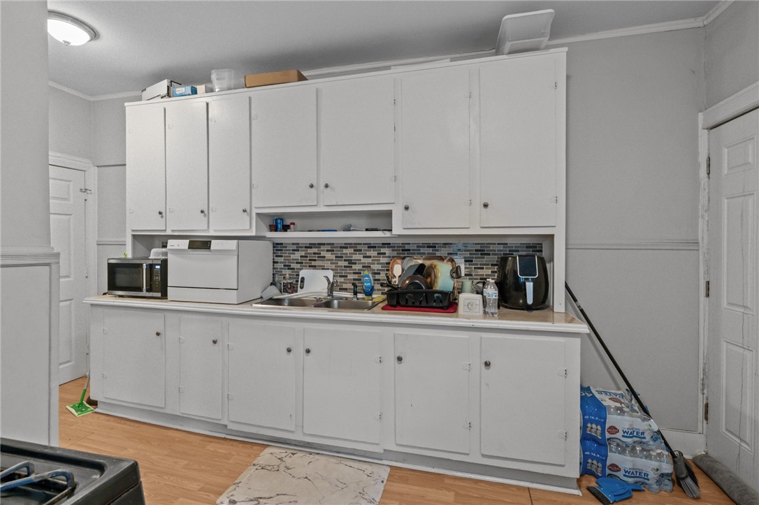 32 Judith Street Providence, RI 02909 - Photo 25 of 38 Right townhouse