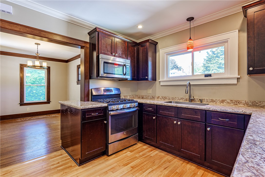 130 Fairfax Road Rochester, NY 14609 - Photo 18 of 47