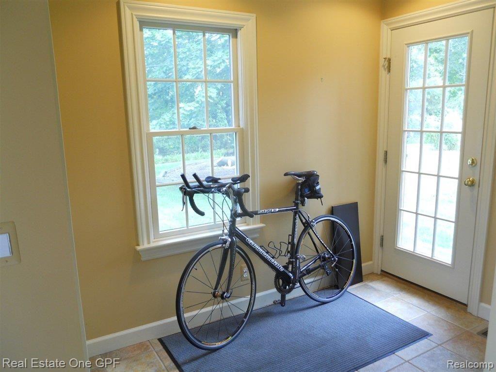 1166 Whittier Road Grosse Pointe, MI 48230 - Photo 6 of 16 06.JPG