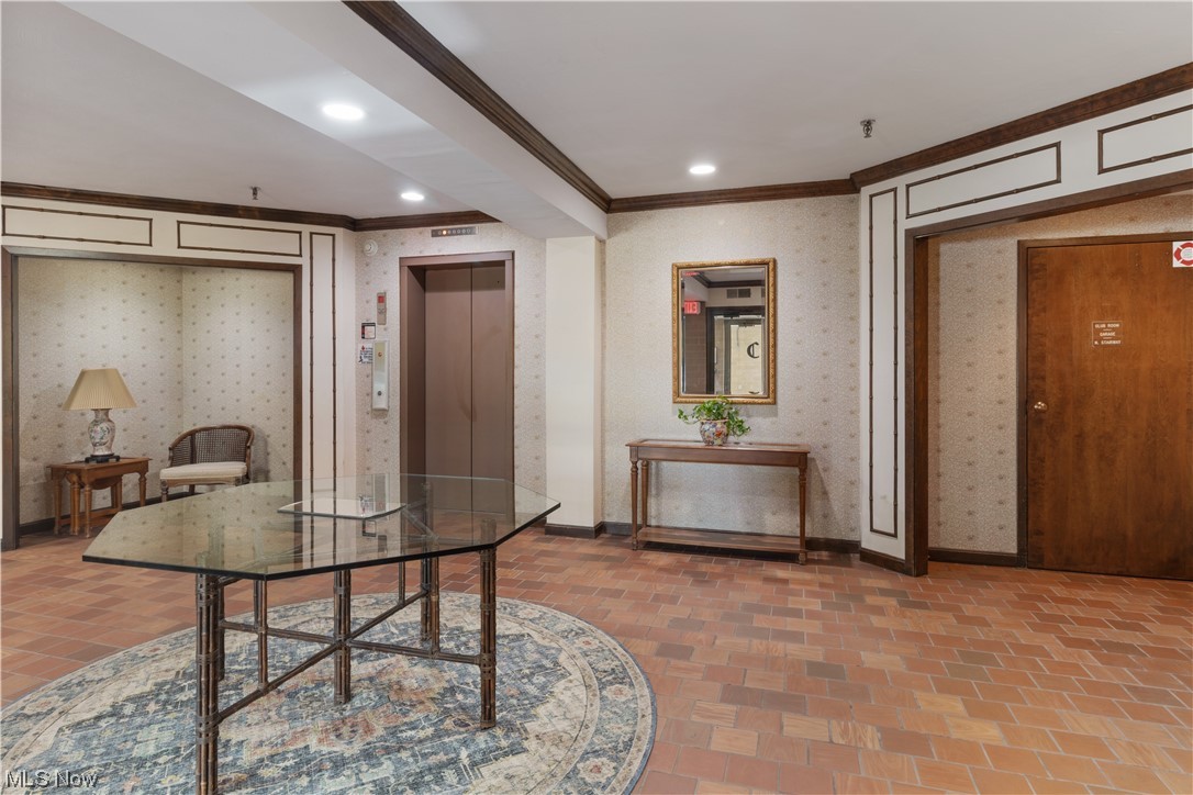 22555 Center Ridge Road, Unit 303 Rocky River, OH 44116 - Photo 33 of 33 Main lobby