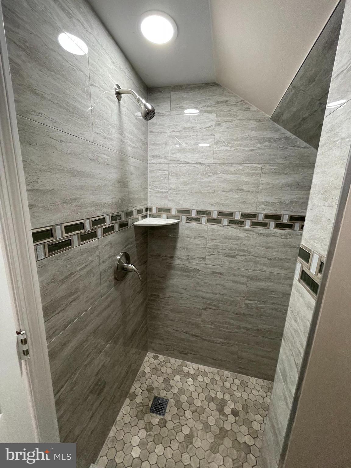 9224 Academy Road Philadelphia, PA 19114 - Photo 16 of 24 Gallery Image 16