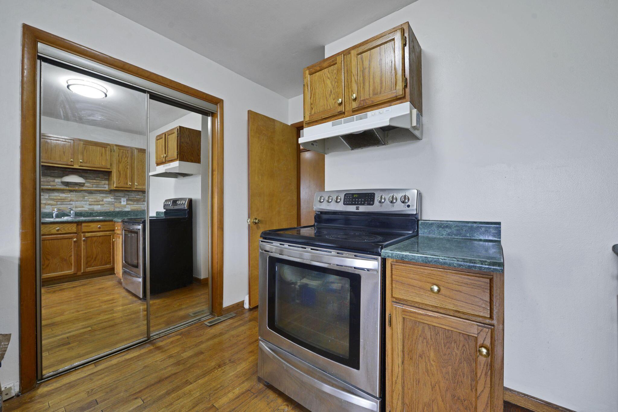 860 Basswood Road Columbus, OH 43207 - Photo 21 of 35 22-web-or-mls-860-basswood-rd