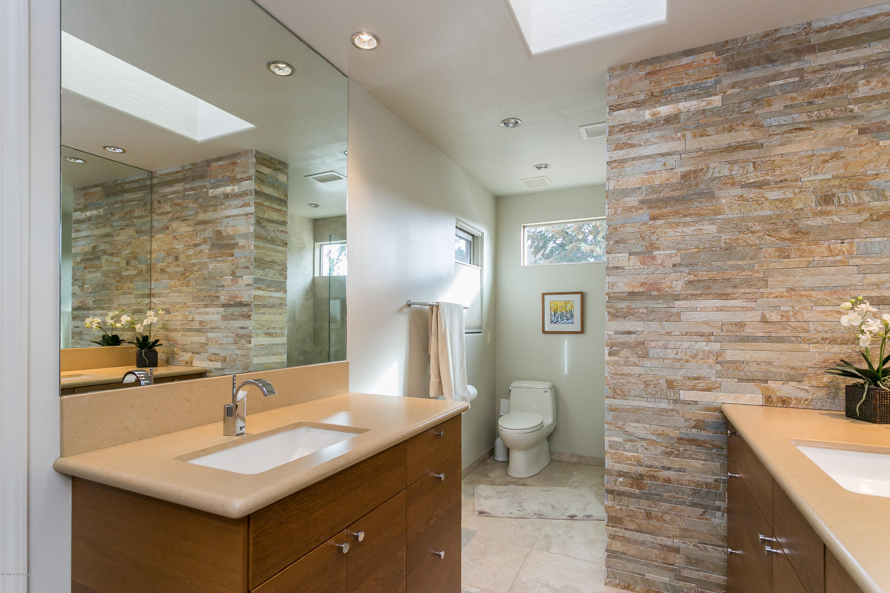 60 Ranch Road Sedona, AZ 86336 - Photo 17 of 38 016_Master Bathroom