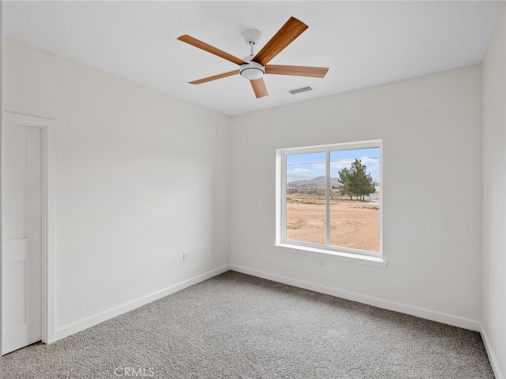 23842 Cahuilla Road Apple Valley, CA 92307 - Photo 12 of 39