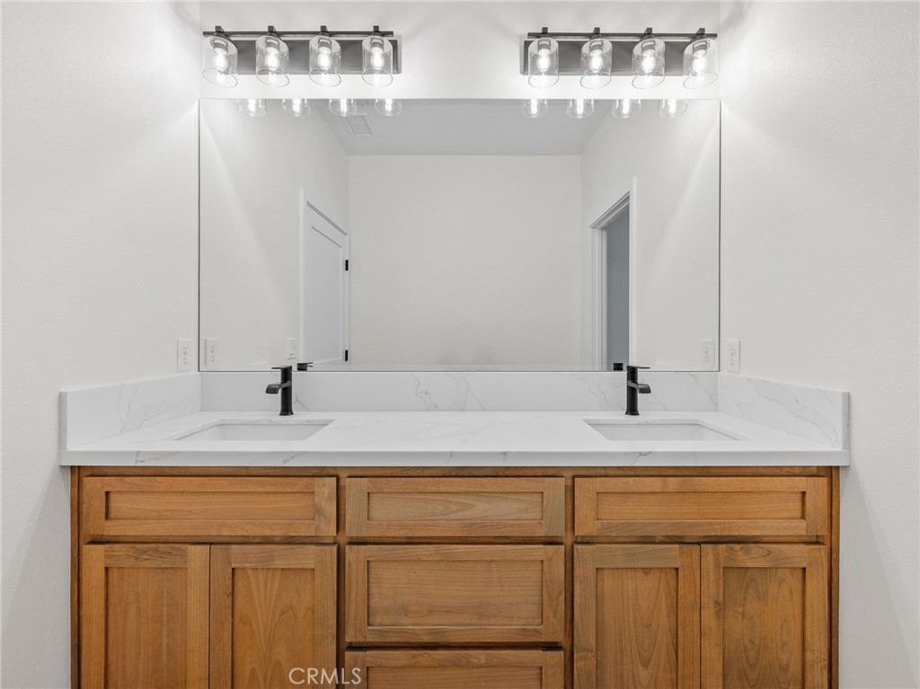 23842 Cahuilla Road Apple Valley, CA 92307 - Photo 16 of 39