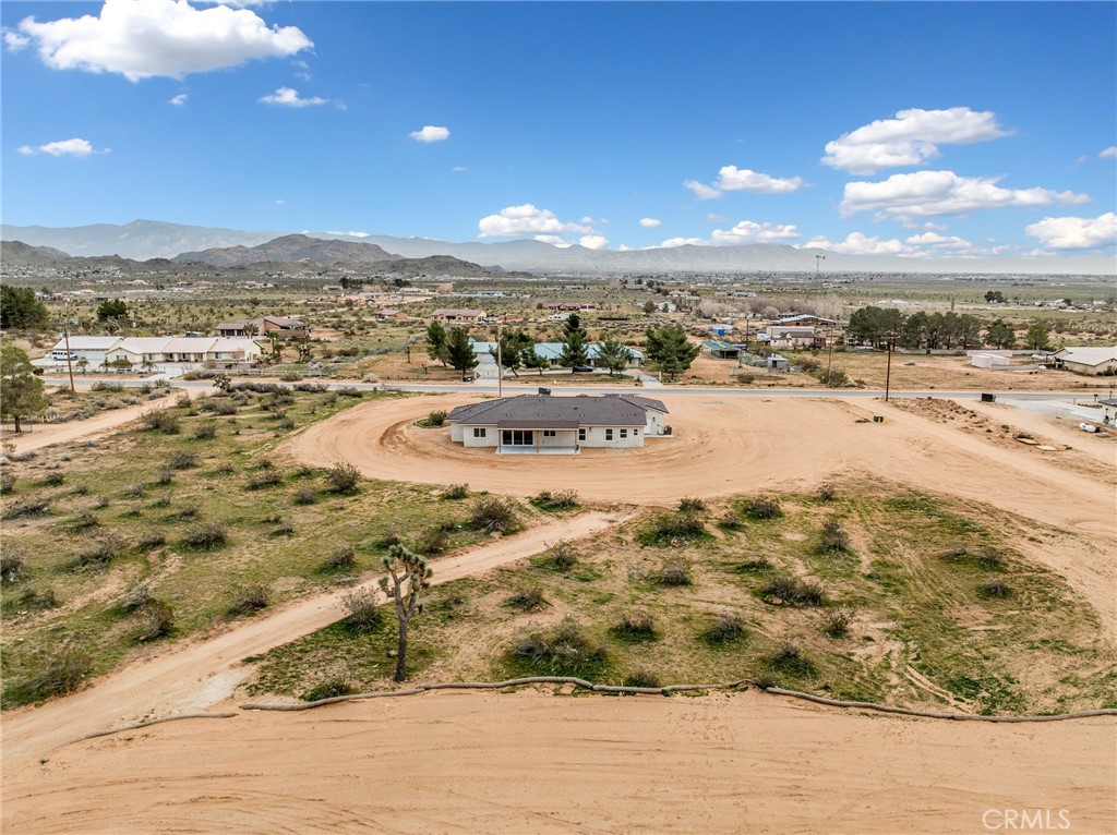 23842 Cahuilla Road Apple Valley, CA 92307 - Photo 35 of 39