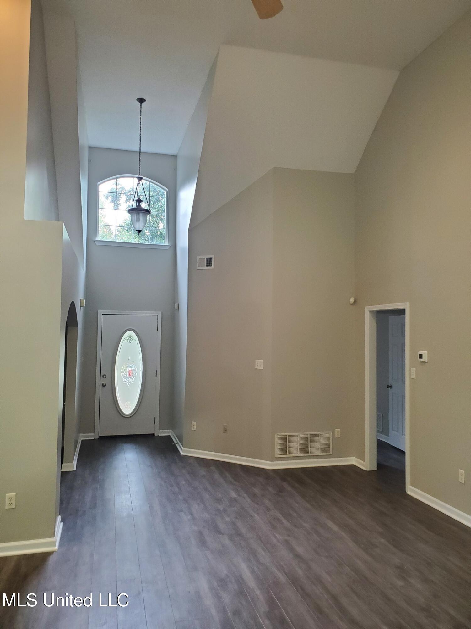 7655 Delta Lakes Boulevard Walls, MS 38680 - Photo 3 of 22 123_1