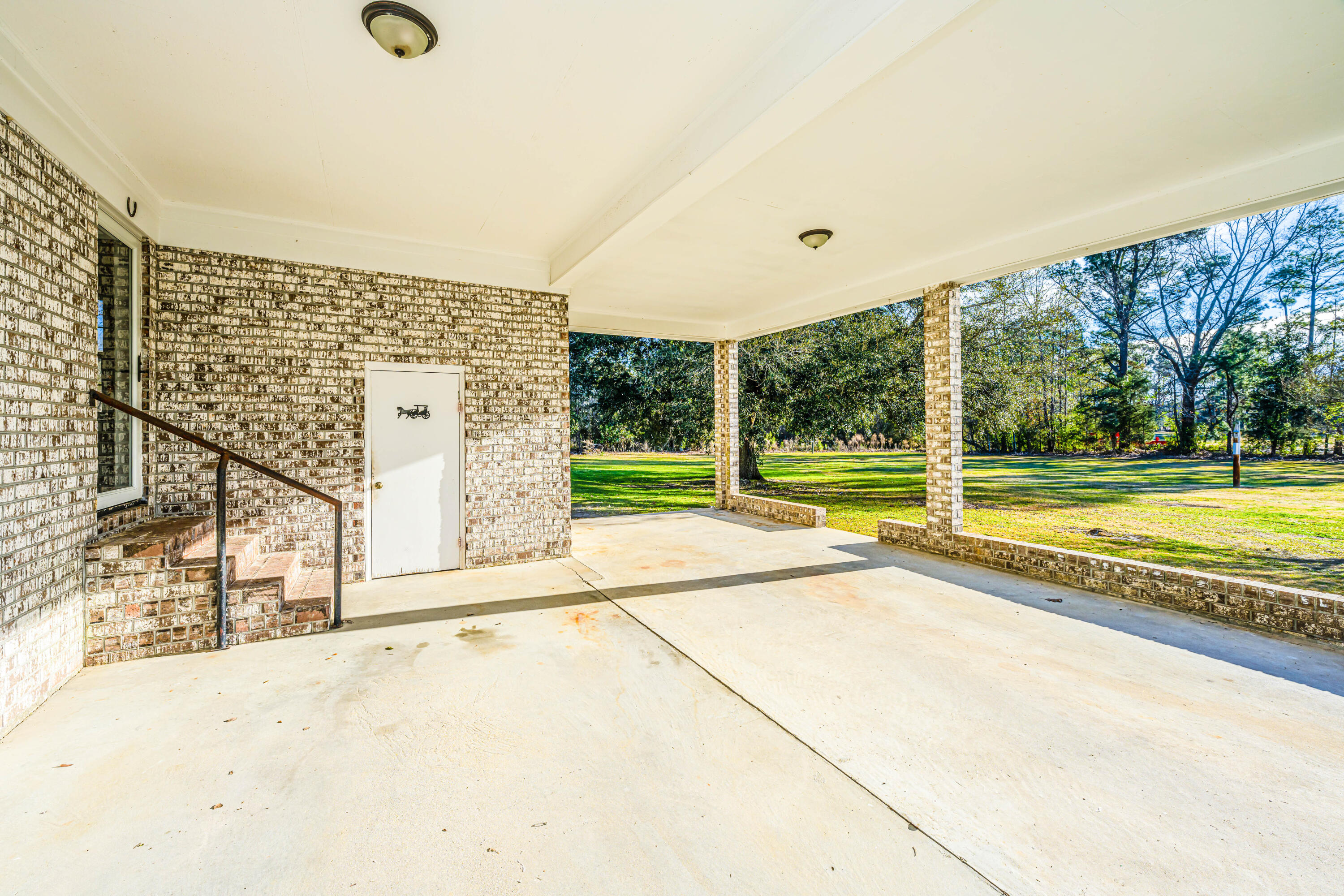 1486 Highway 61 Ridgeville, SC 29472 - Photo 4 of 38 DSC_6927