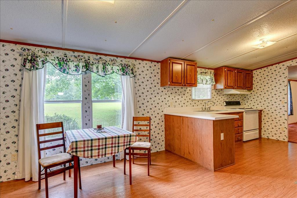 216 Garrett Road Edgefield, SC 29824 - Photo 11 of 25 Dining Room