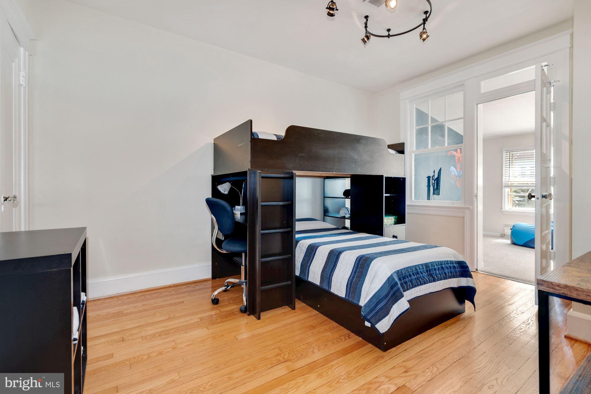 2300 Tunlaw Road Northwest Washington, DC 20007 - Photo 19 of 30 Bright BR 2