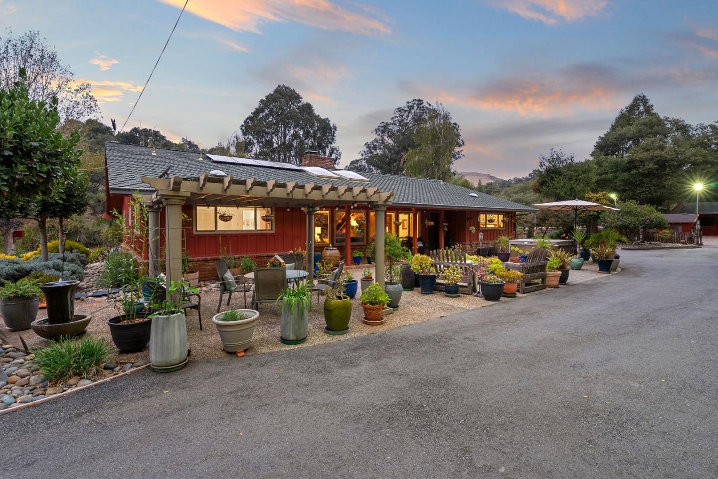 125 Old Stage Road Salinas, CA 93908 - Photo 6 of 88 Gallery Image 6