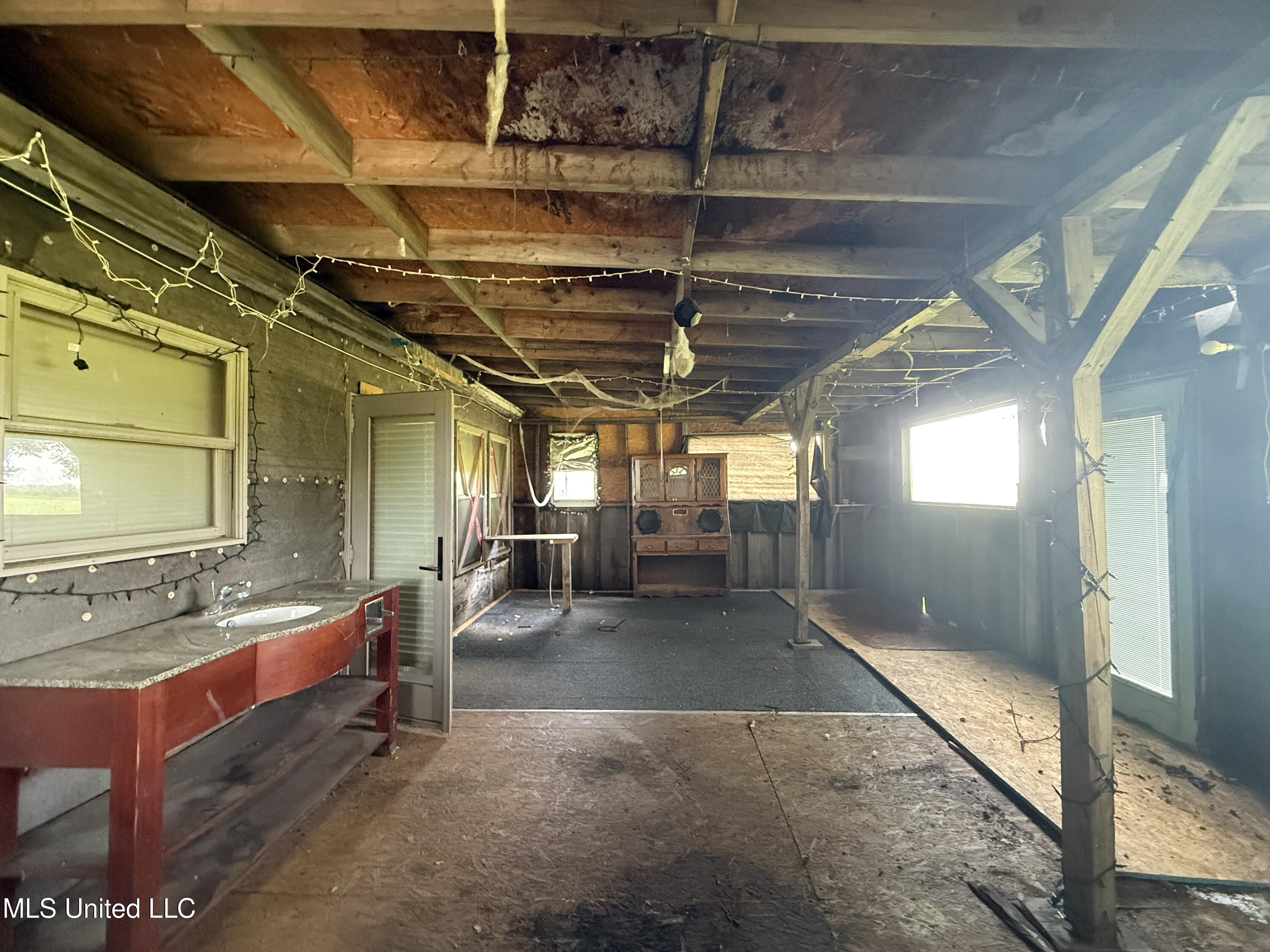 111 Muzzi Road Shaw, MS 38773 - Photo 8 of 16 Bonus Room (1)