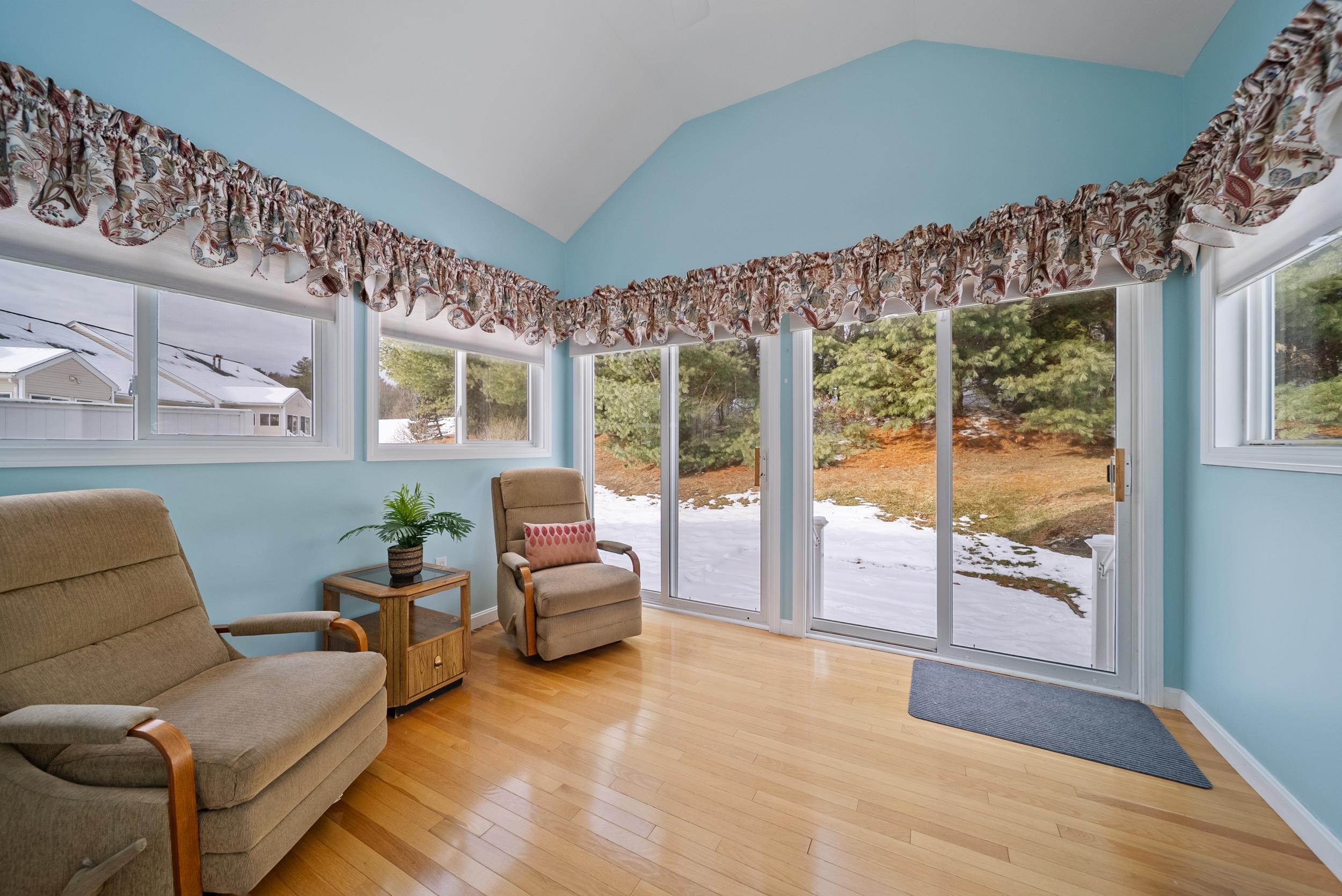 74 Pleasant Street Windham, NH 03087 - Photo 15 of 37