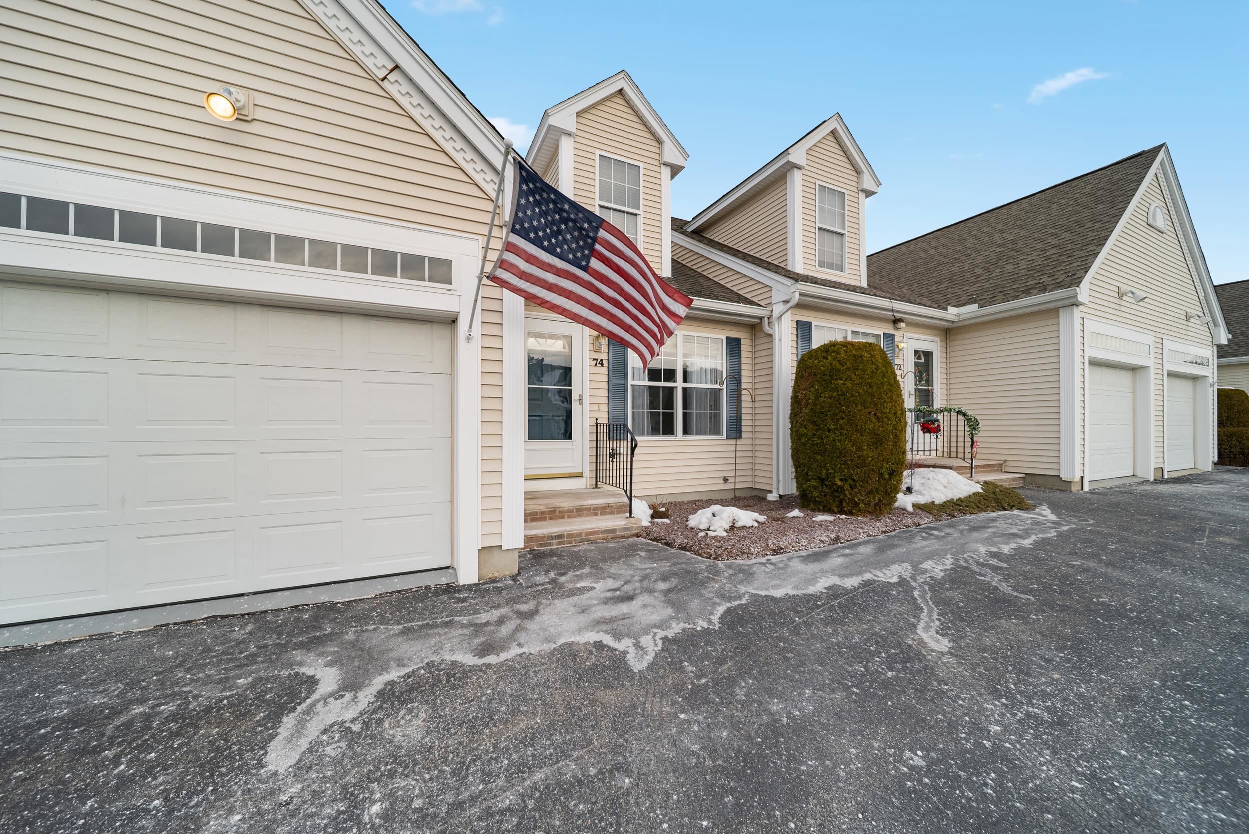 74 Pleasant Street Windham, NH 03087 - Photo 2 of 37