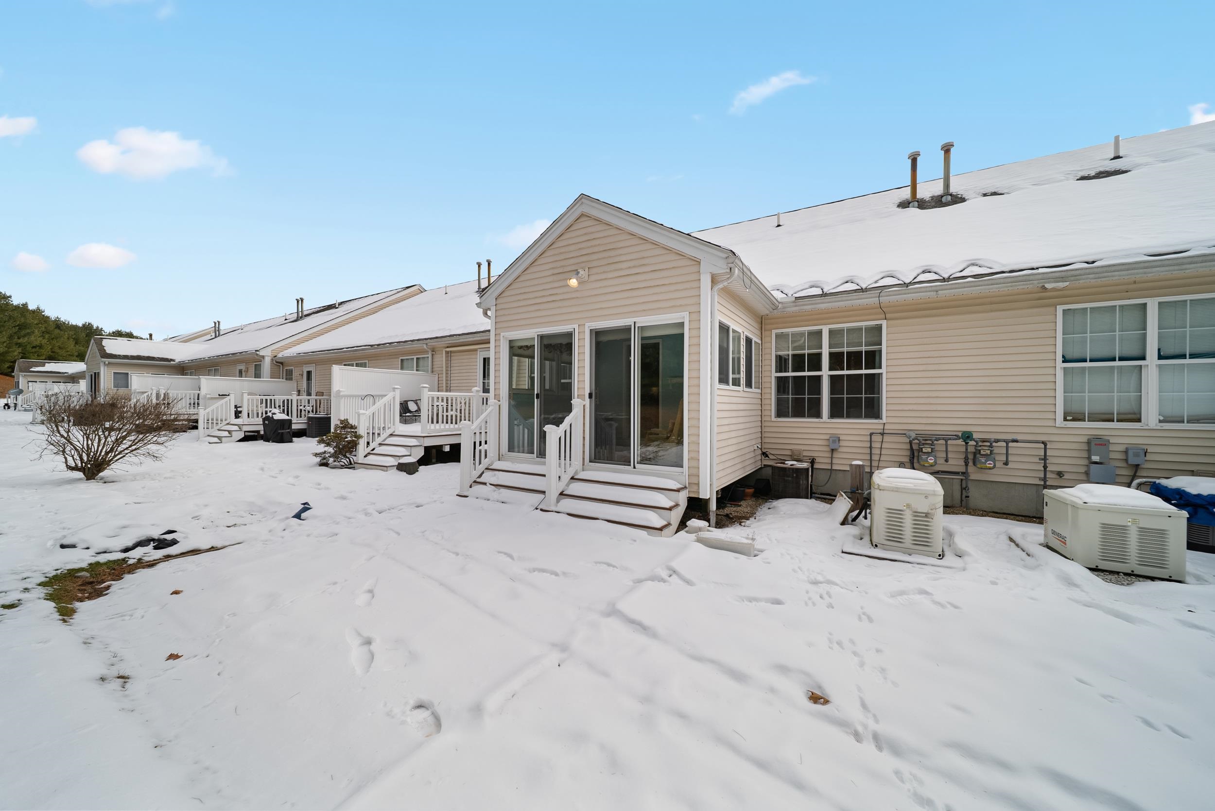 74 Pleasant Street Windham, NH 03087 - Photo 31 of 37