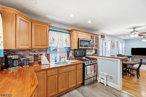 $450,000 | 207 Buchanan Street, Linden, NJ 07036