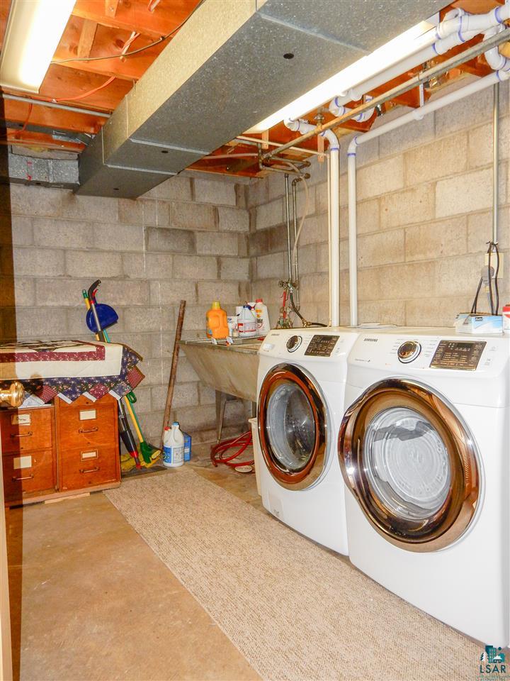 4916 Jean Duluth Road Duluth, MN 55804 - Photo 16 of 24 Laundry room