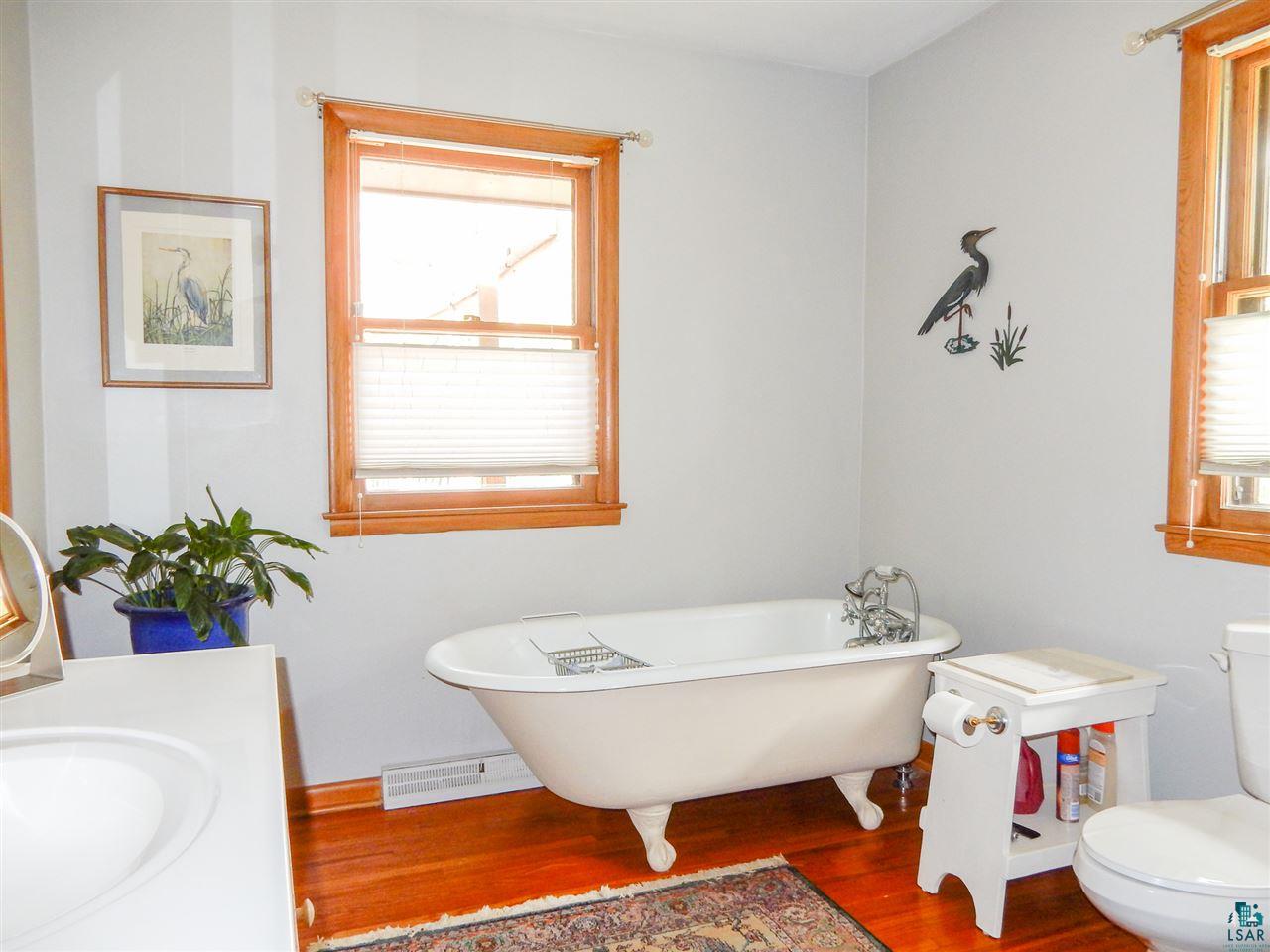 4916 Jean Duluth Road Duluth, MN 55804 - Photo 10 of 24 Bathroom