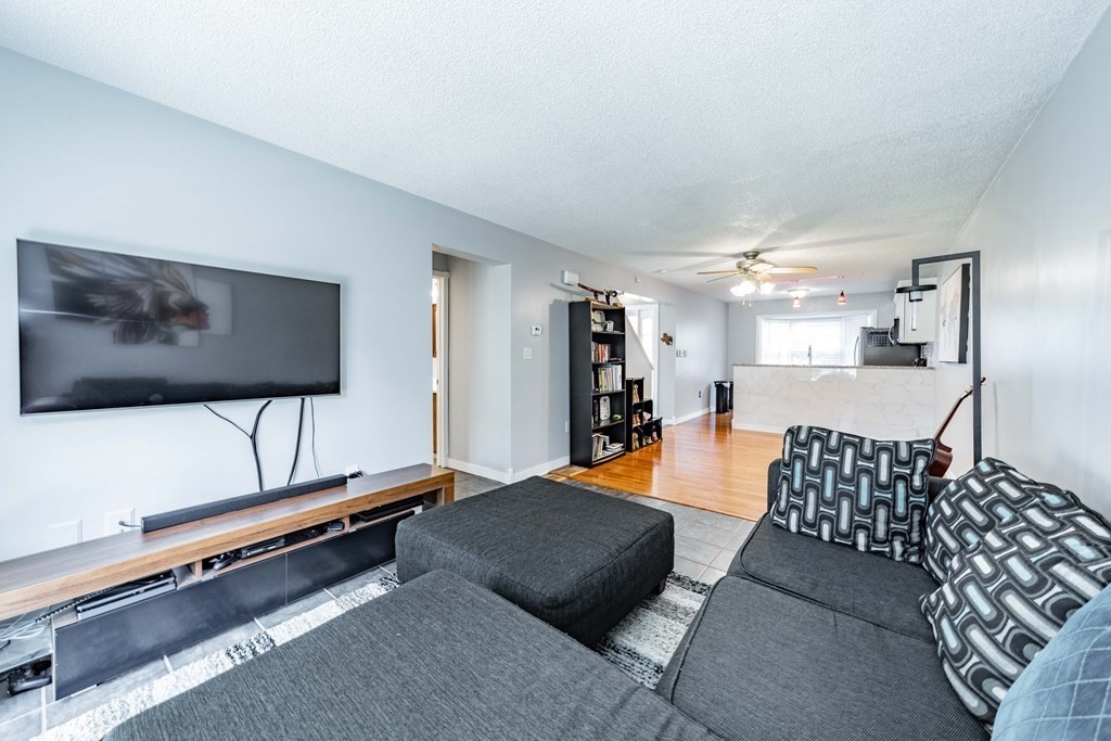 9 Castlegate Drive, Unit 9 Springfield, MA 01129 - Photo 8 of 27 Gallery Image 8