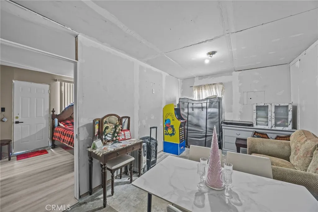 13288 Choco Road Apple Valley, CA 92308 - Photo 31 of 47