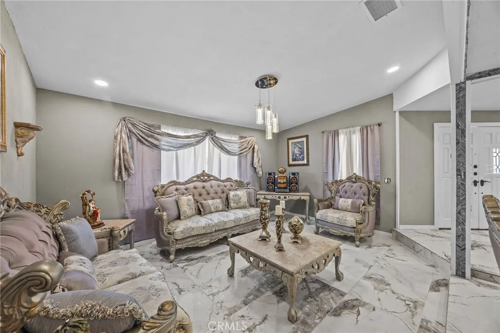 13288 Choco Road Apple Valley, CA 92308 - Photo 9 of 47