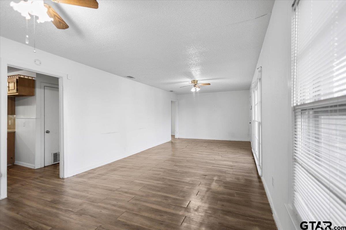 2228 Sampson Place Tyler, TX 75701 - Photo 9 of 23