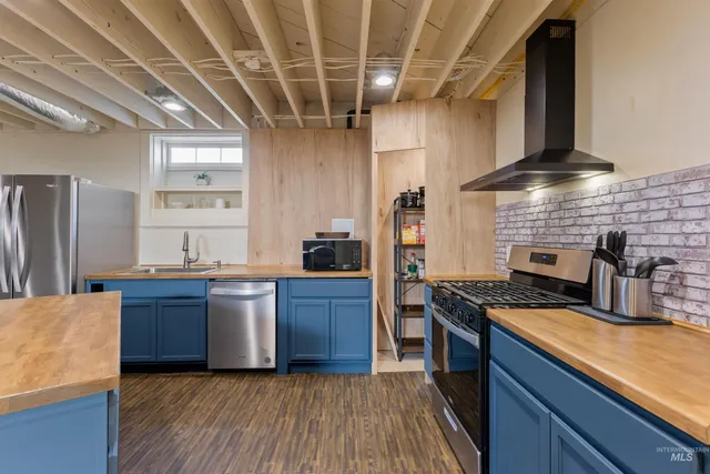 $680,000 | 712 North 4th Street, Parma, ID 83660