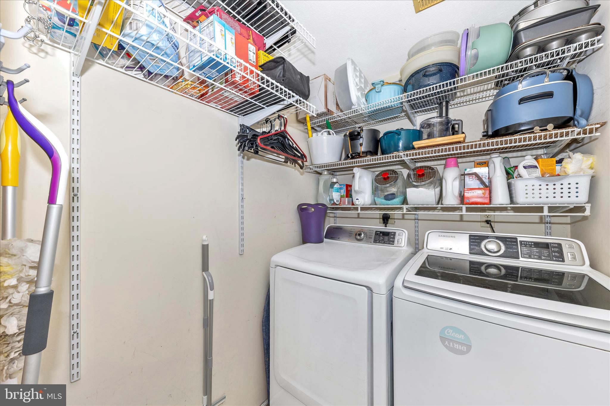 7129 Limestone Lane Middletown, MD 21769 - Photo 15 of 37 a utility room with dryer and washer