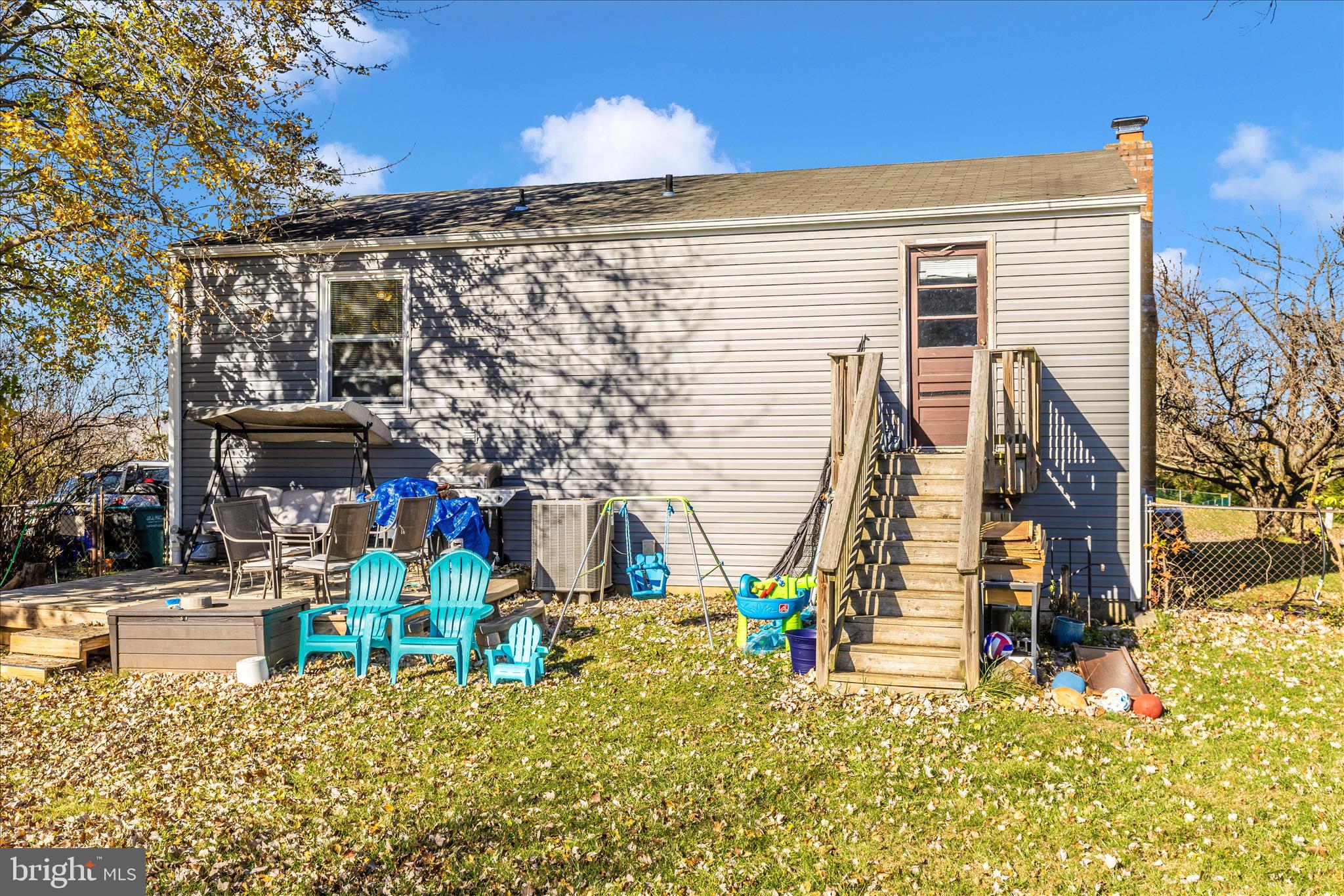 7129 Limestone Lane Middletown, MD 21769 - Photo 33 of 37 a view of a house with a park