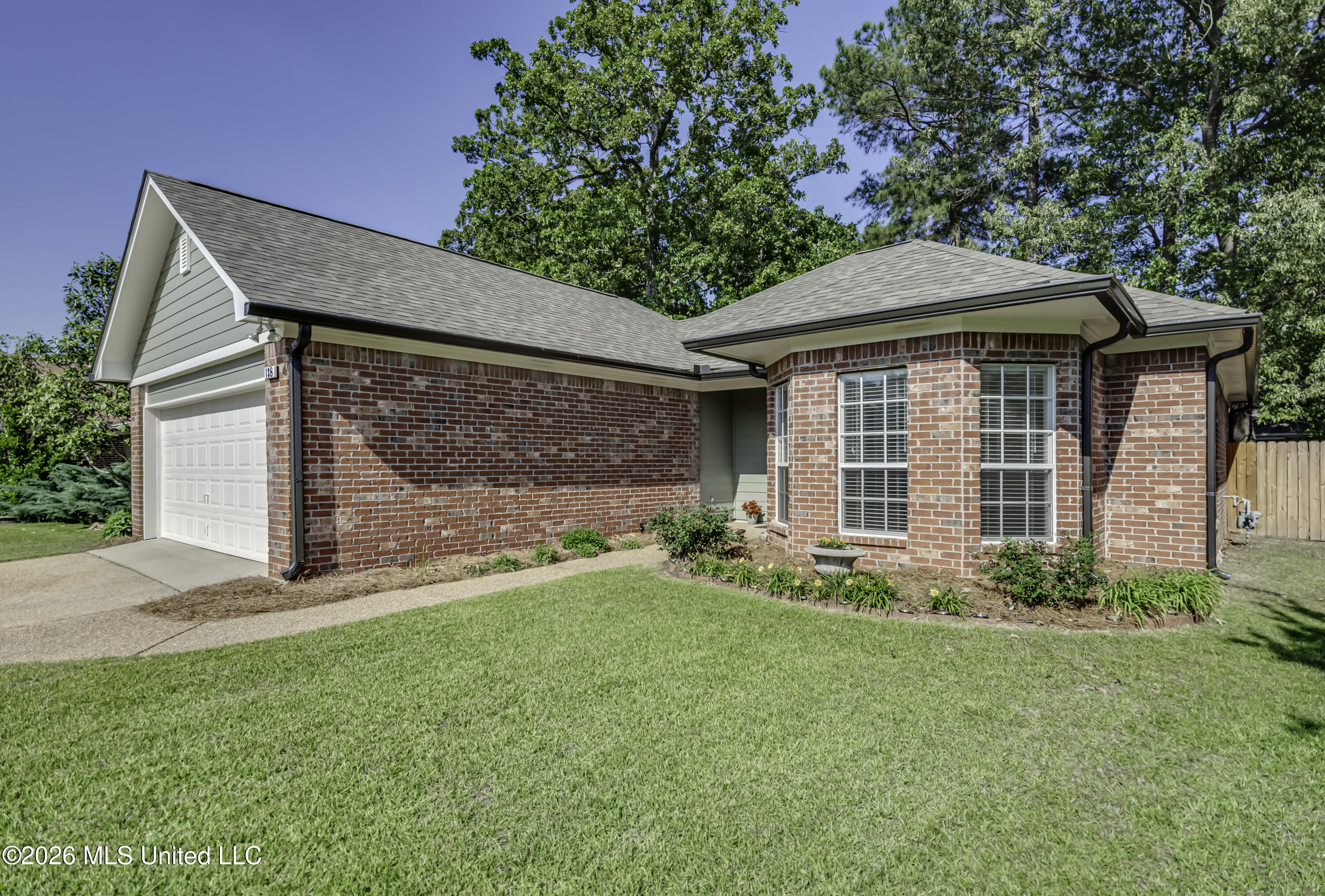 138 Chestnut Drive Brandon, MS 39047 - Photo 2 of 44 138 Chestnut Dr--2